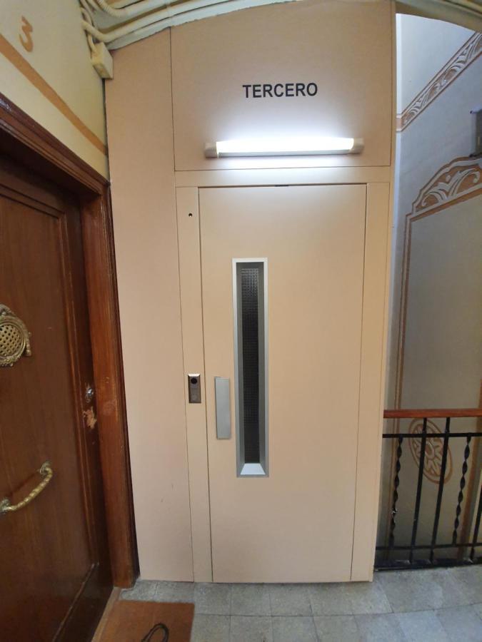 דירות ברצלונה Penthouse In Sagrada Familia מראה חיצוני תמונה