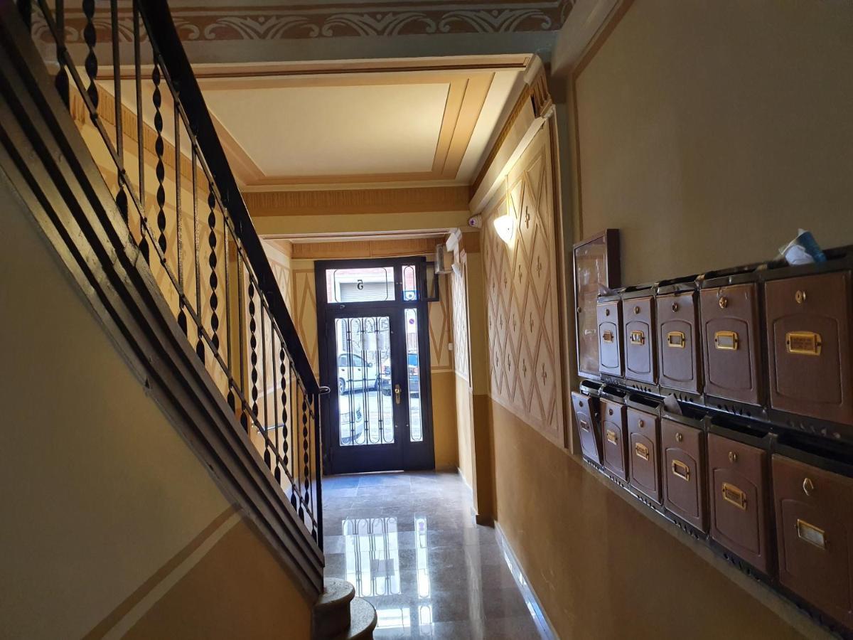 דירות ברצלונה Penthouse In Sagrada Familia מראה חיצוני תמונה