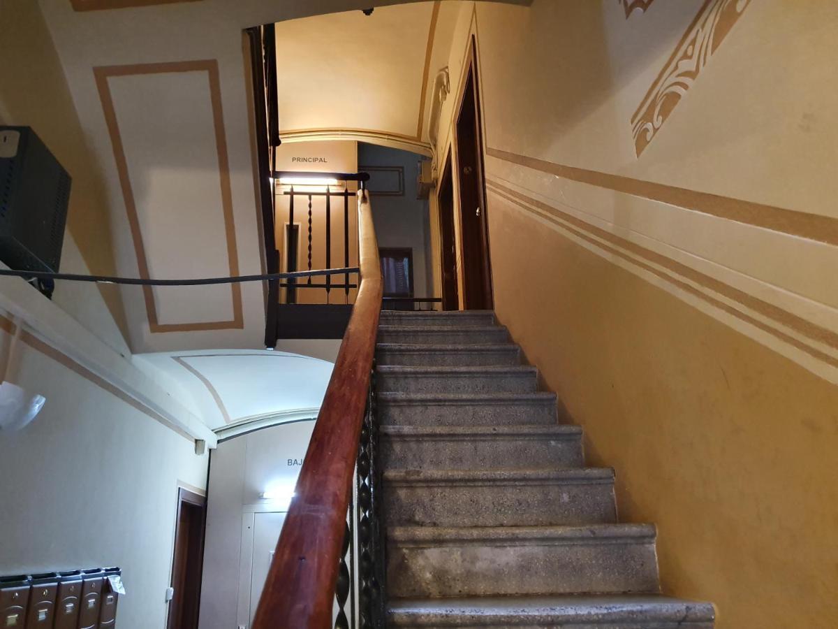 דירות ברצלונה Penthouse In Sagrada Familia מראה חיצוני תמונה
